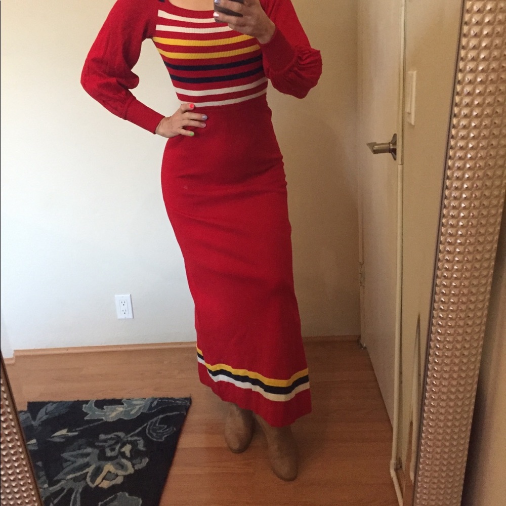 Gorgeous Italian-made, vintage/unique, femme and form-fitting red dress